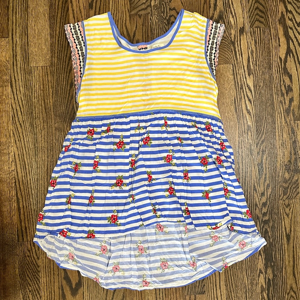 Matilda Jane high-low hem striped women’s top, size Medium, NWOT
